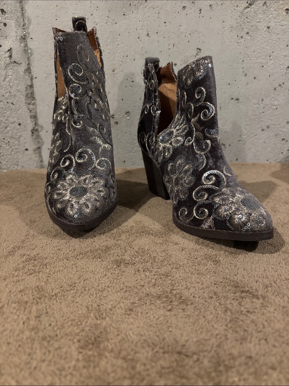 Naughty Monkey Gray Velvet Ankle Boots w/ Sequined Floral Design - Size - 9